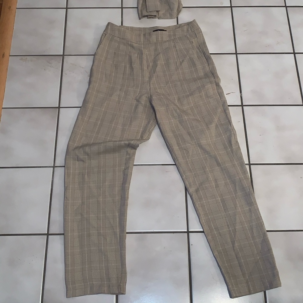 Two Piece - Picture 2 of 2